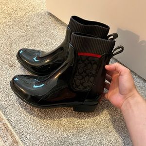 Coach boots size 6